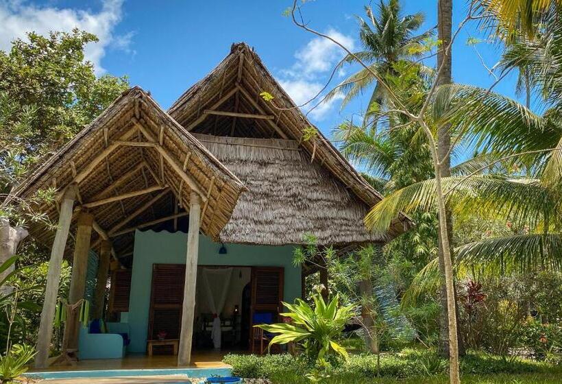 ویلای استاندارد با چشم‌انداز باغ, Butiama Beach Lodge