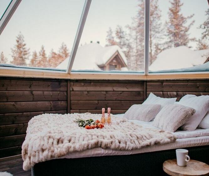 Хижина, Wilderness Hotel Muotka & Igloos