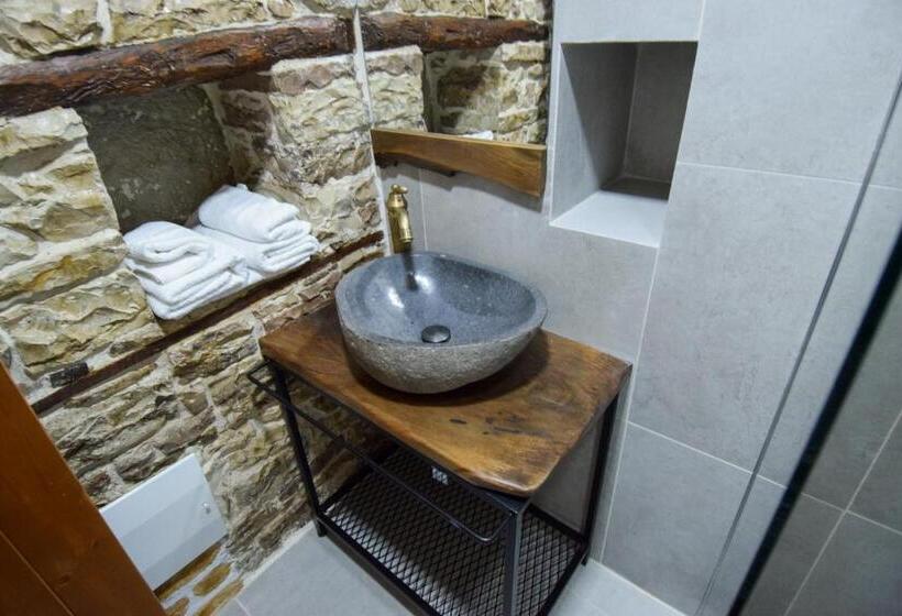 주니어 스위트, Aqueduct Inn