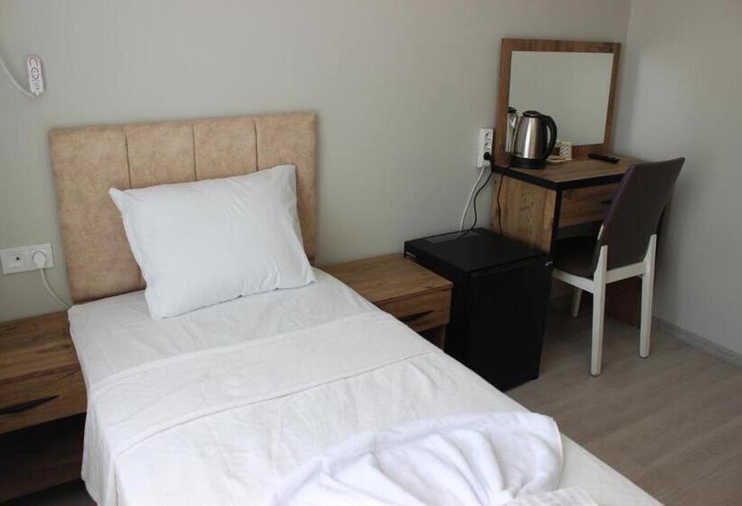 标准单人间, Polem Otel