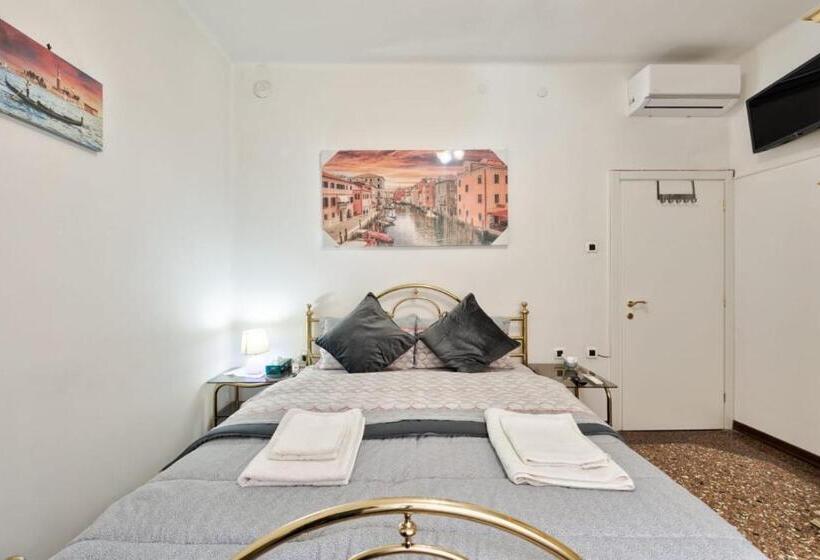 اتاق لوکس, City Living Guest House Venice