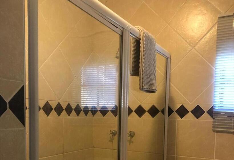 Бунгало Стандарт, African Dreamz Guest House