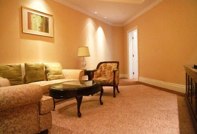 Люкс Superior, Crowne Plaza Ocean Spring Resort, An Ihg