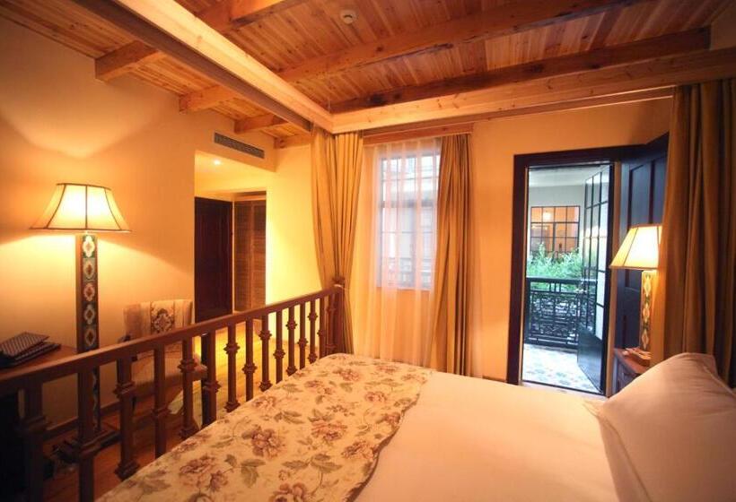 Номер Стандарт с Балконом, Imperial Guard Boutique Hotel御前侍卫艺术精品酒店