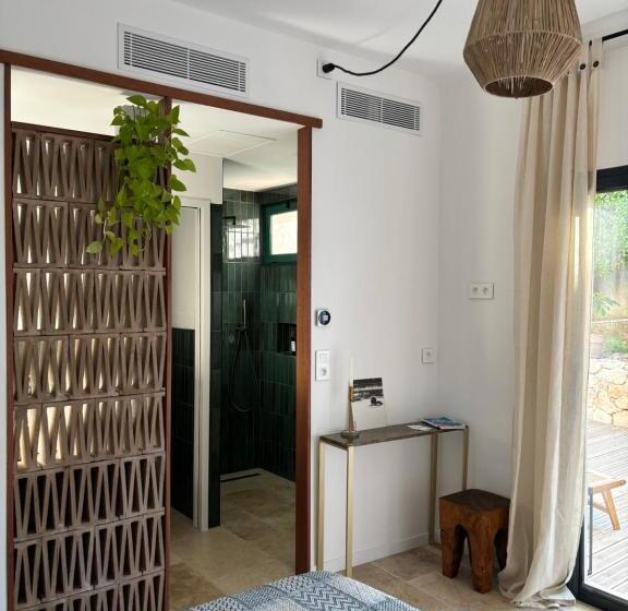 غرفة قياسية مطلّة علي الحديقة, Maison Lumio