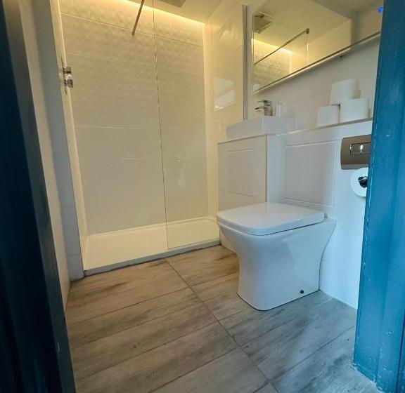 Номер Deluxe Кровать Кинг, My Motel Glasgow Airport