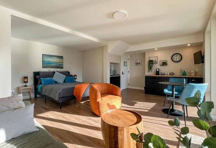 Номер Superior, Kelowfornia Lakeview Retreat