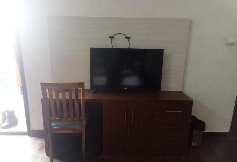 스탠다드 룸 킹사이즈 침대, Blue Lotus Resort