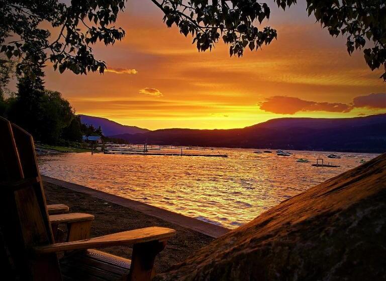 一居室别墅, Maples Resort Shuswap