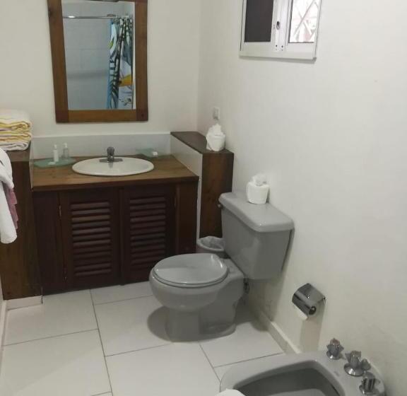 Трежместный Номер Economy, Villa Carolina Bed And Breakfast
