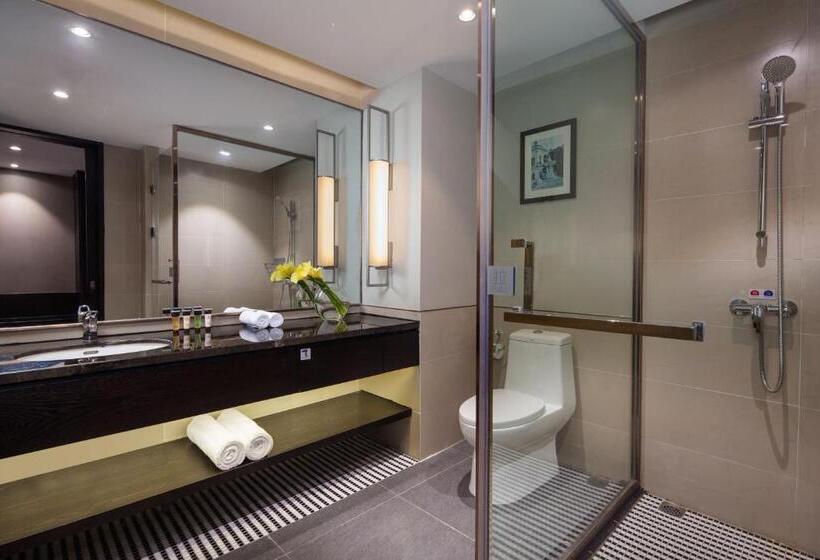 اتاق استاندارد با تخت بزرگ, Ramada Shanghai Songjiang