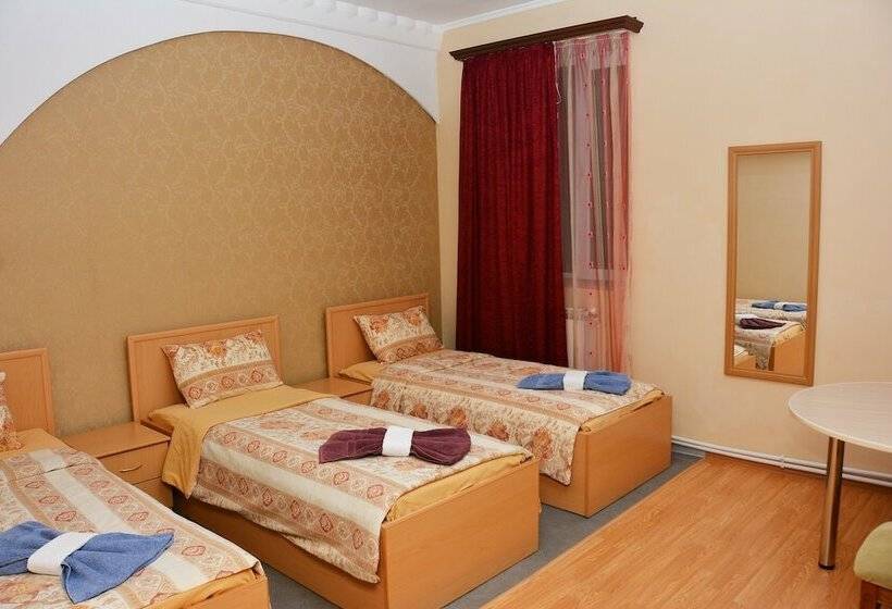 Номер Стандарт Трехместный, Vayk Hotel And Tourism Center
