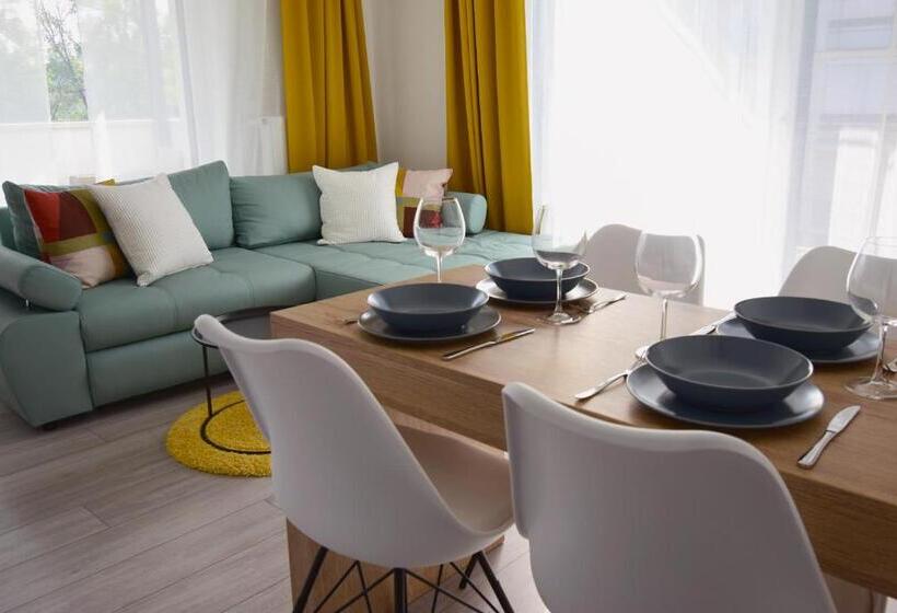 Апартаменты 2 Спальни, Sunset Resort   Lakeside Apartment