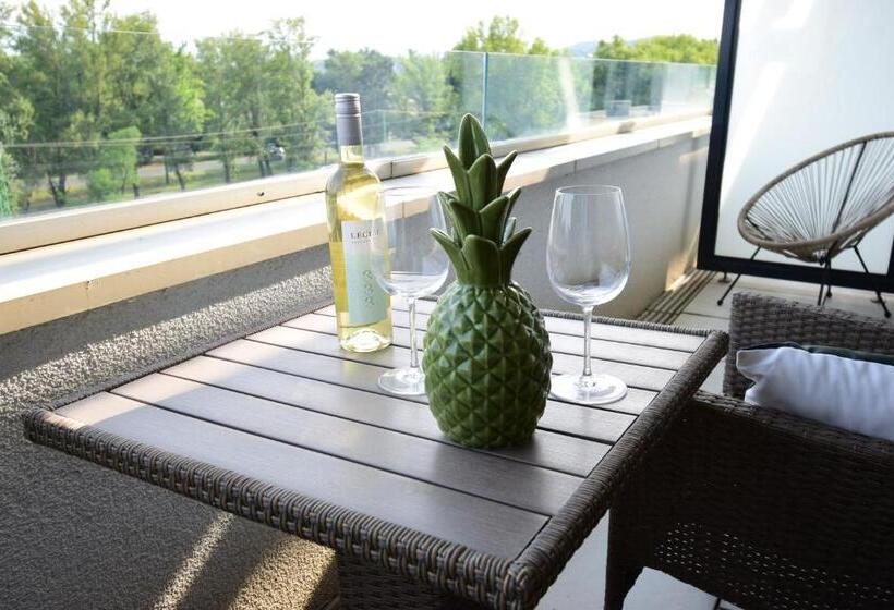 Студия Стандарт, Sunset Resort   Lakeside Apartment