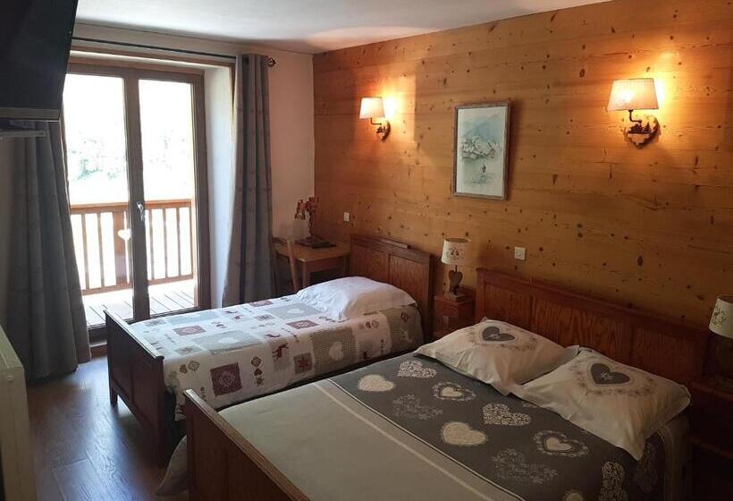 Номер Стандарт Трехместный, Hôtel La Vanoise