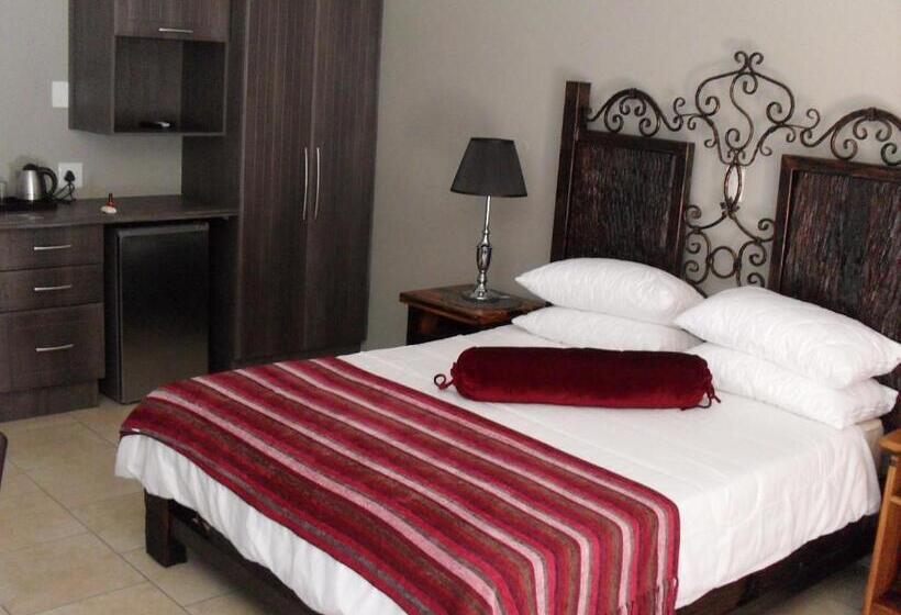 Номер Стандарт Вид на Бассейн, Pheasant S Rest