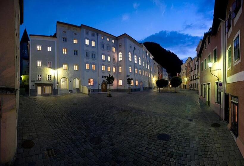 Номер Стандарт, Kolping Hallein