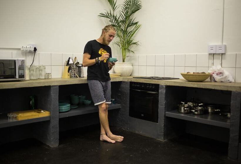 Кровать в Общей Комнате, Curiocity Durban   Hostel