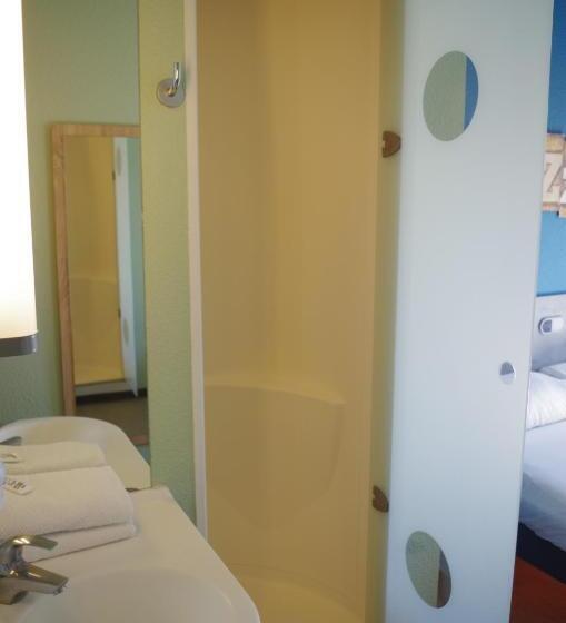 Номер Стандарт Трехместный, Ibis Budget Narbonne Est