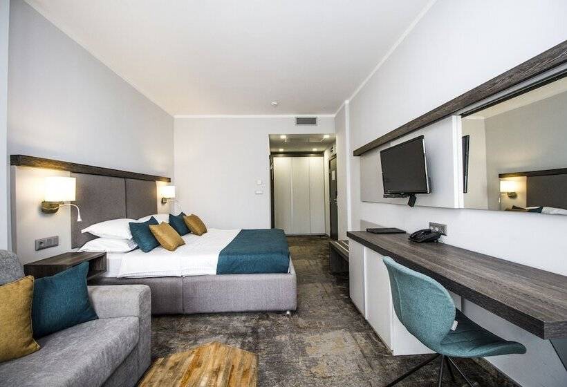 Номер Стандарт Двуспальная Кровать, Best Western Plus Premium Inn