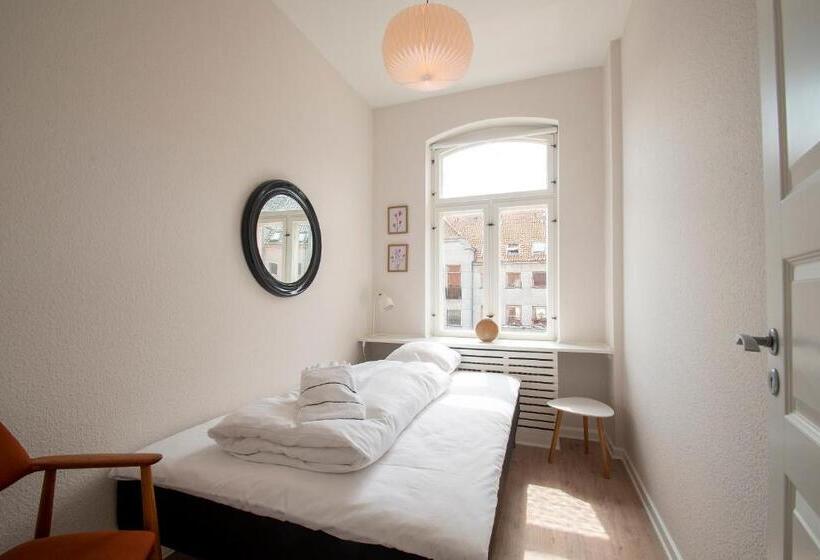 1 Bedroom Apartment Lake View, Det Gamle Rådhus