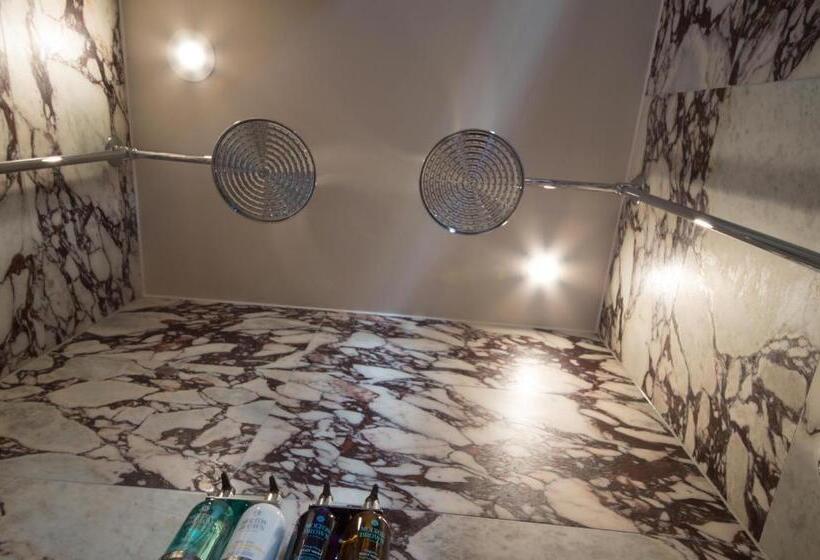 اتاق لوکس, Mimi S Hotel Soho