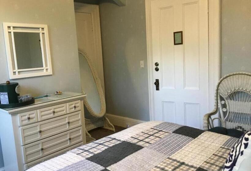디럭스 룸, Amherst Inn