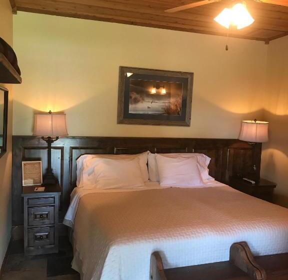 带大床的标准间, Joshua Creek Ranch