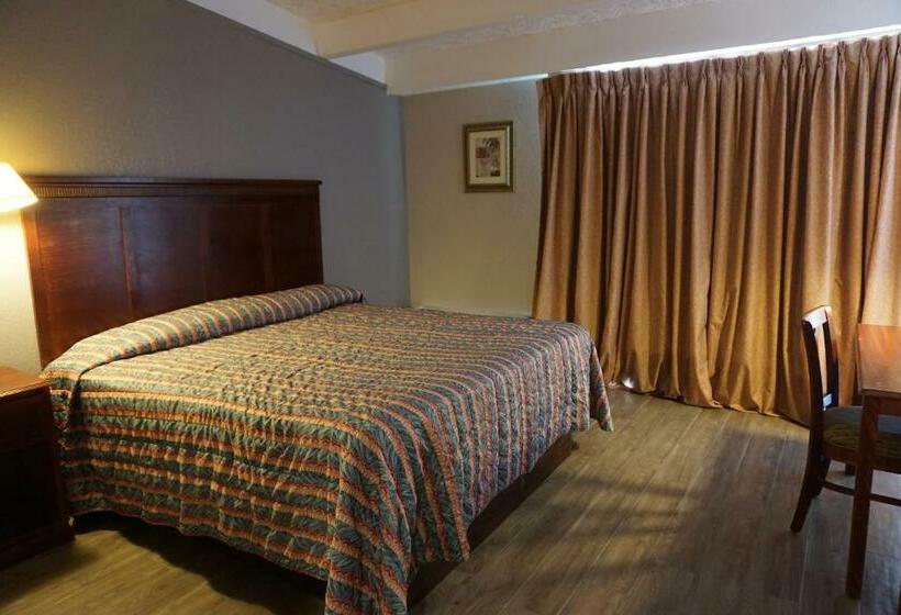 带大床的标准间, Rodeway Inn