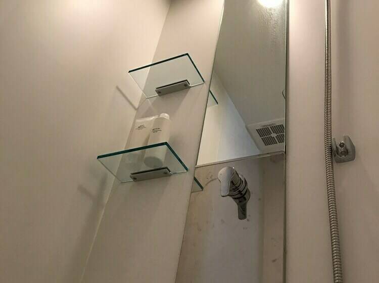 اتاق استاندارد سه نفره, Guest House Golden Mile Hostel