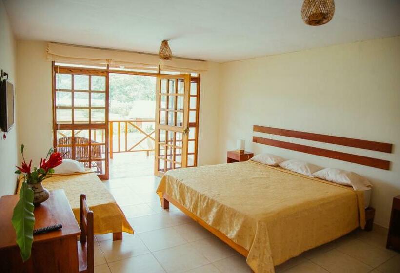 Номер Стандарт Вид на Бассейн, Maloca Inn