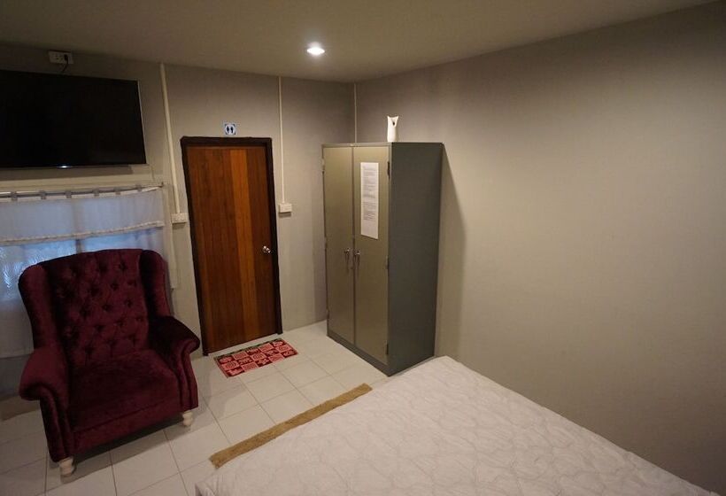 غرفة قياسية, Pk Hostel