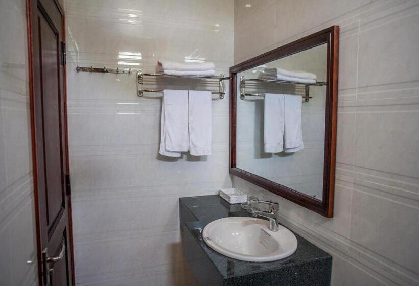 اتاق استاندارد, Trieu Khang Hotel Gần Sân Bay Cam Ranh Near Cam Ranh Airport