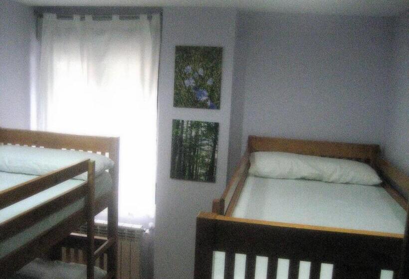 四人标准间, Albergue Turístico Rio Aragon