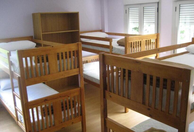 共用房间的床, Albergue Turístico Rio Aragon