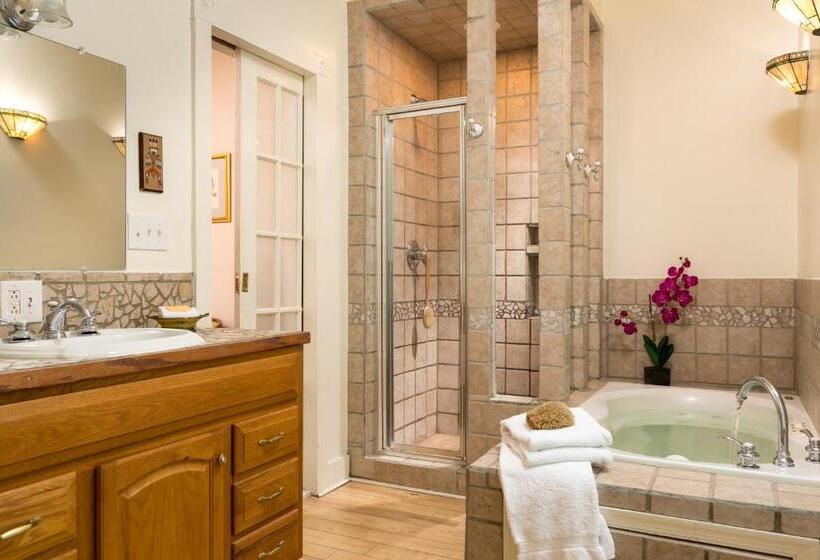 스탠다드 룸 킹사이즈 침대, Mercersburg Inn