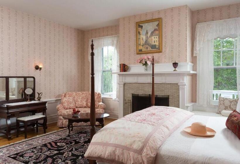 스위트 킹사이즈 침대, Mercersburg Inn