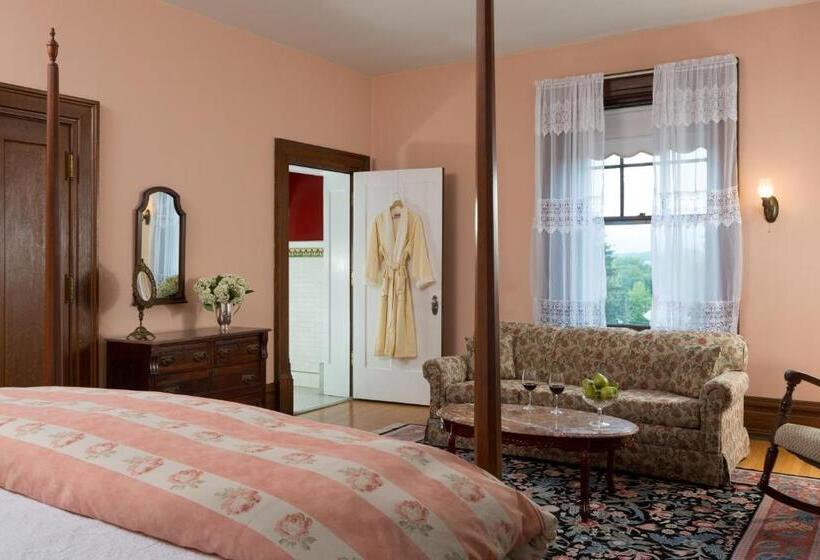 스위트 킹사이즈 침대, Mercersburg Inn