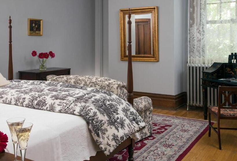 스탠다드 룸 킹사이즈 침대, Mercersburg Inn