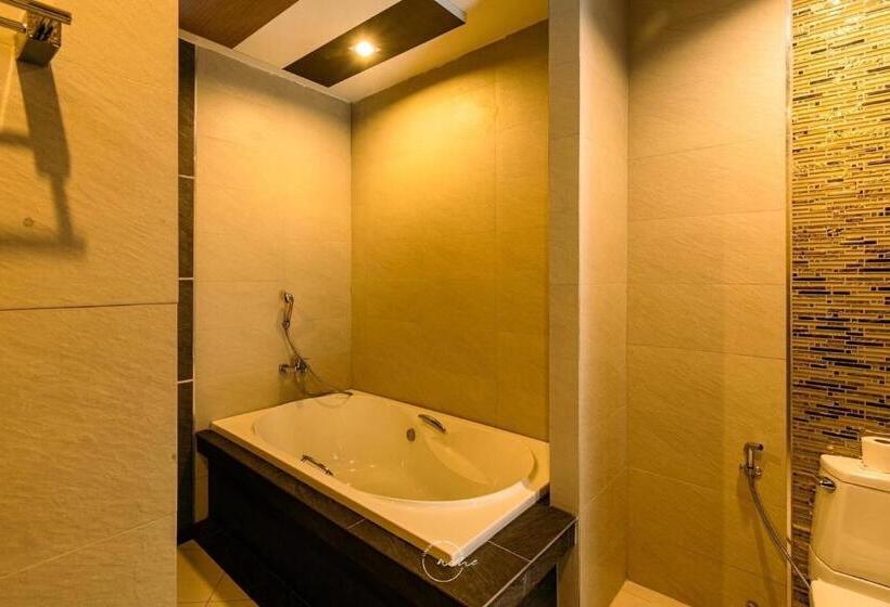 スイート, River Hotel Pattani