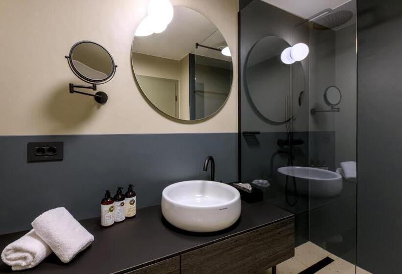 اتاق لوکس, Luna Residence