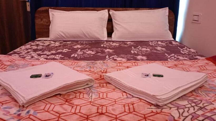 Семейный Номер, Resort Abhirup