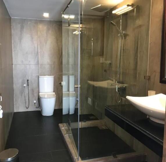 اتاق لوکس سه تخته, Manthila Resort Rajarata