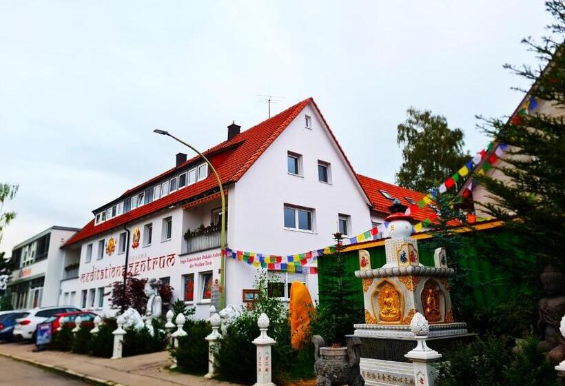 标准房带园景, Seminarhaus Arya Maitreya