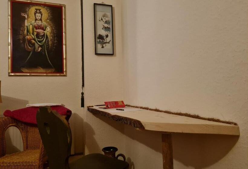 标准房带园景, Seminarhaus Arya Maitreya