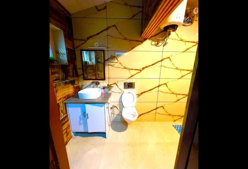 디럭스 룸, The Vyom Villa