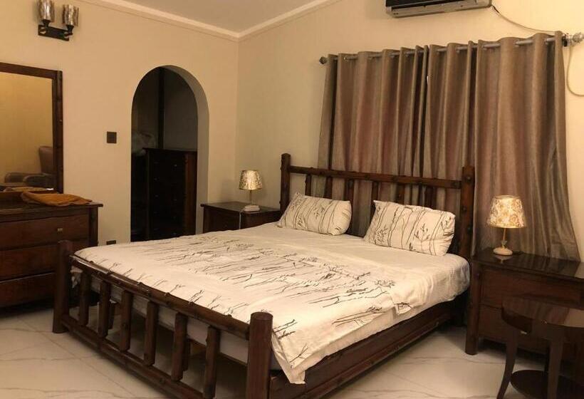 اتاق لوکس خانوادگی, Vorano Guest House Khi