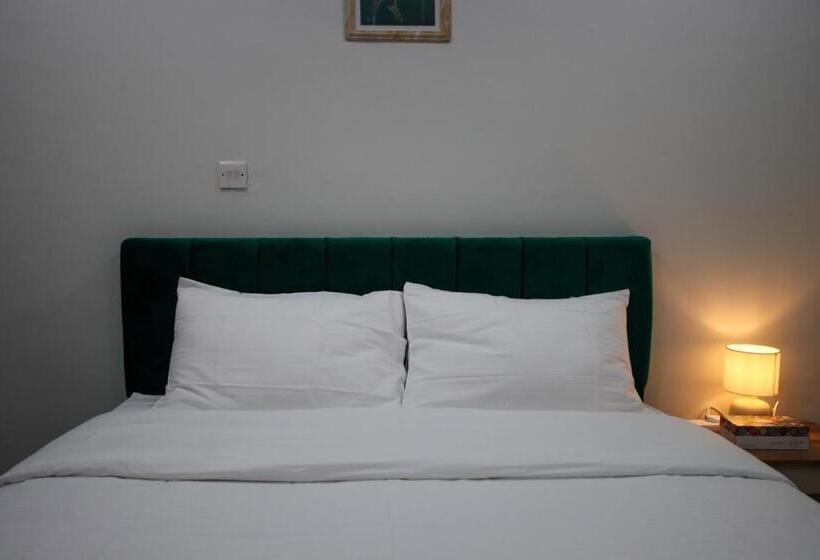 Апартаменты Deluxe 3 Спальни, Star Night Apartments