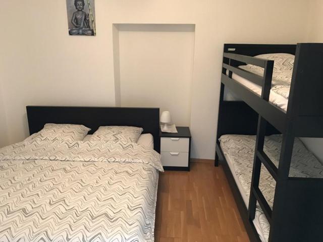 家庭间, B&b Le Phare