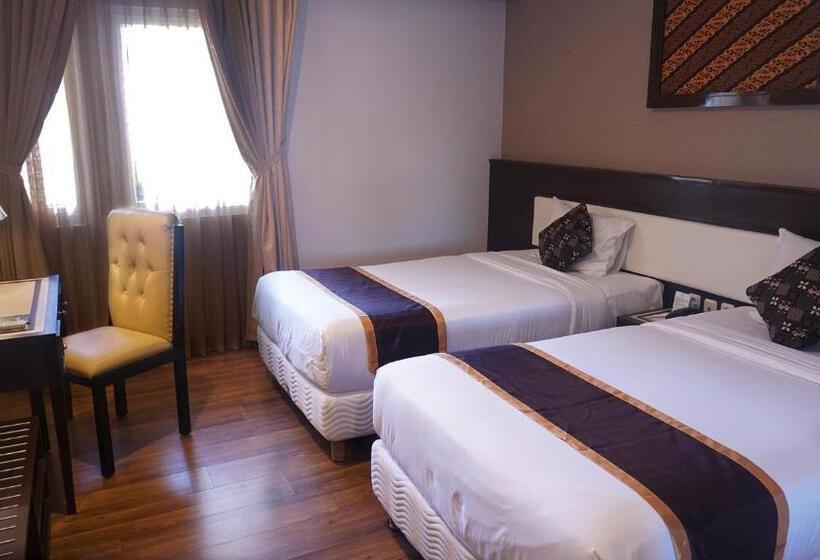 Номер Deluxe, Royal Darmo Malioboro